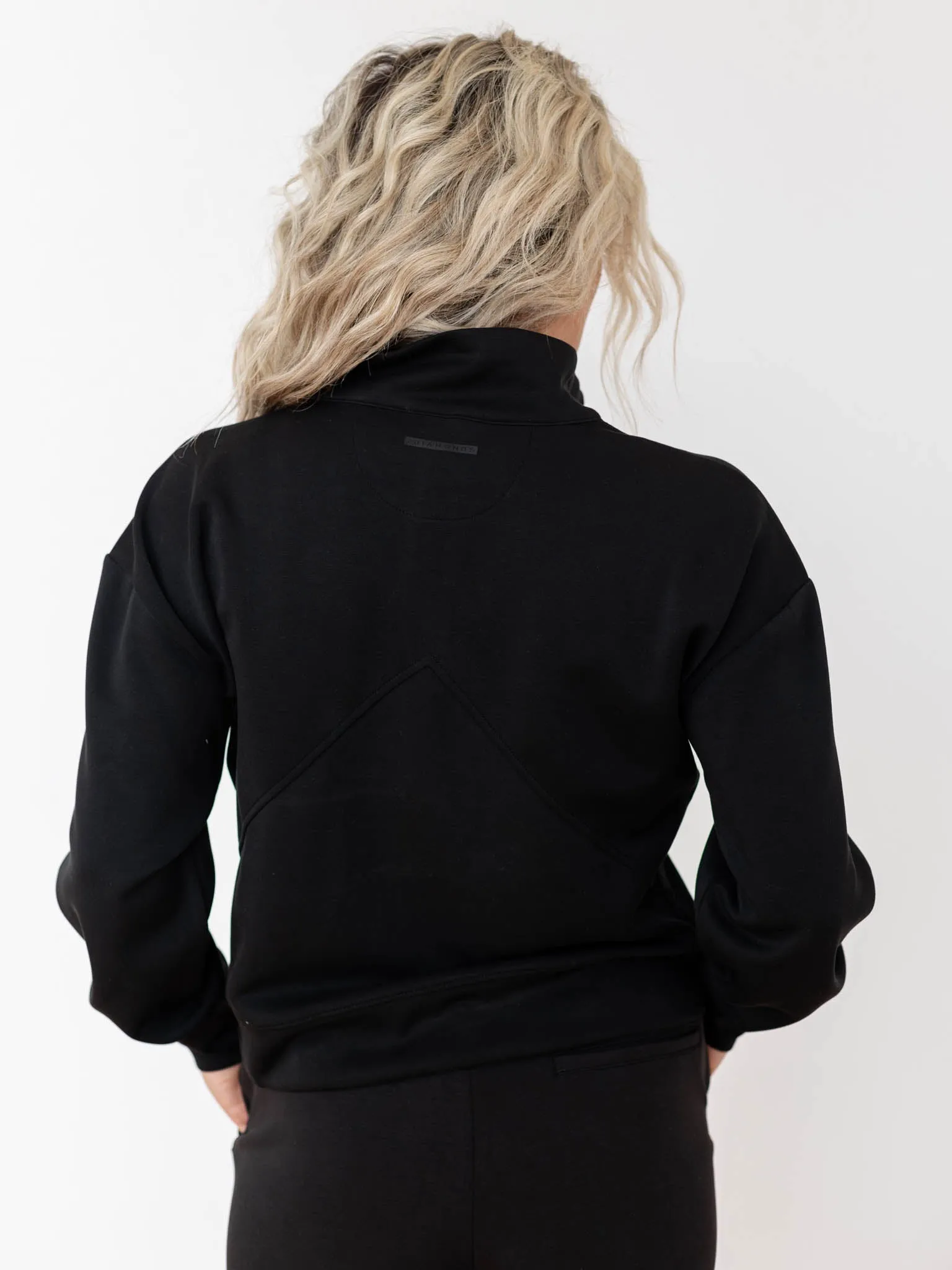 7DIAMONDS Rev Crop Quarter-Zip