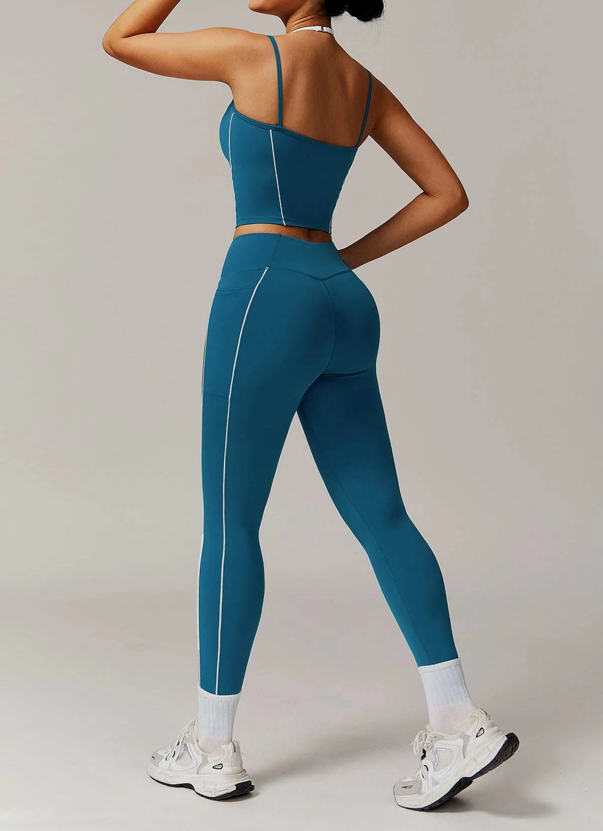 Activewear Set with Double Crossed Tank Top and Legging