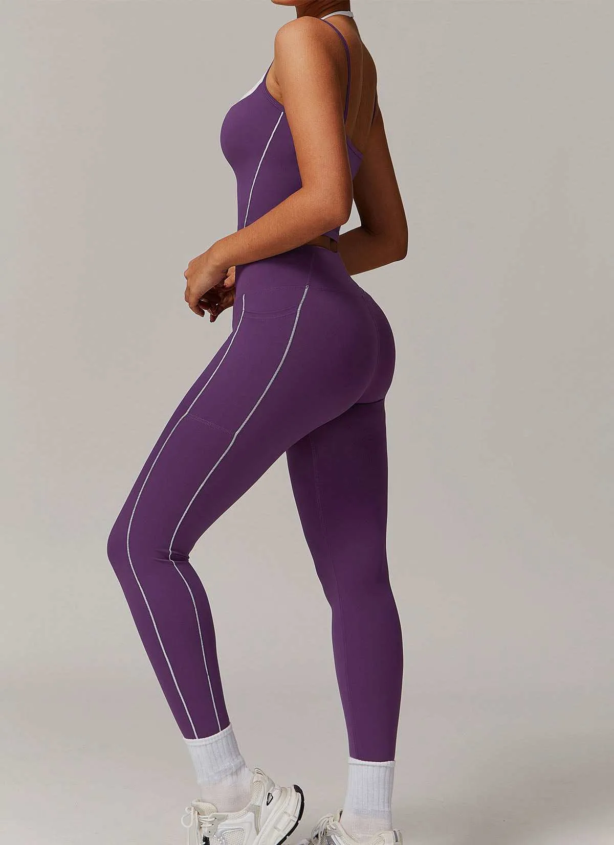Activewear Set with Double Crossed Tank Top and Legging
