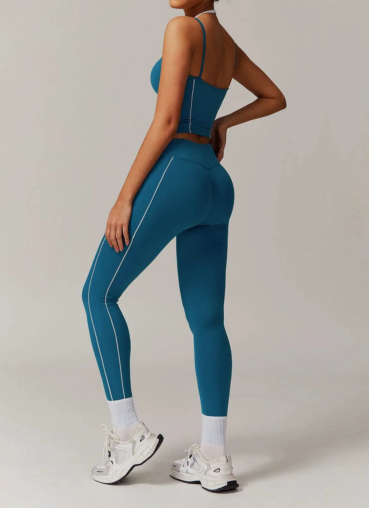 Activewear Set with Double Crossed Tank Top and Legging