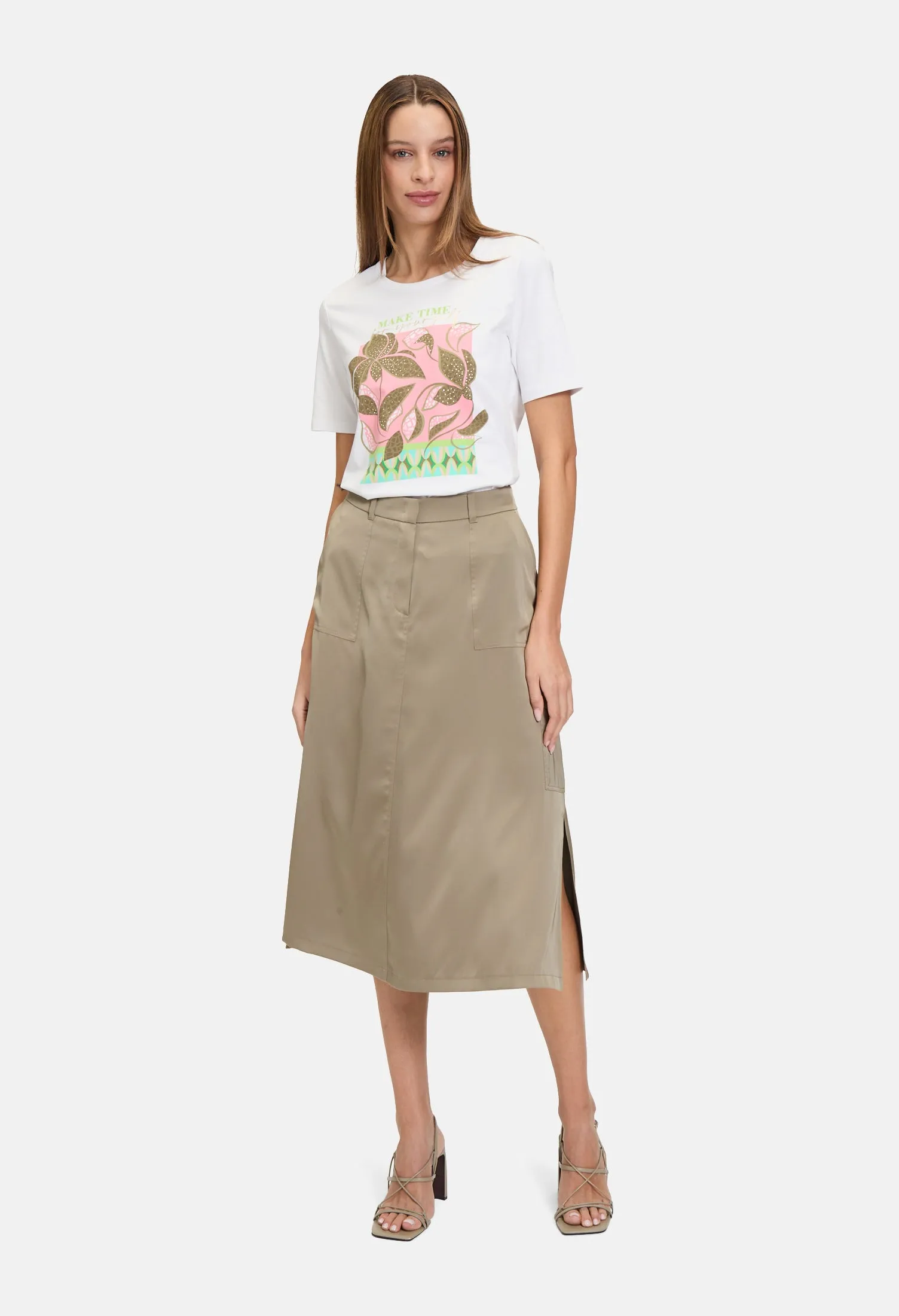 Basic Shirt with Floral Graphic