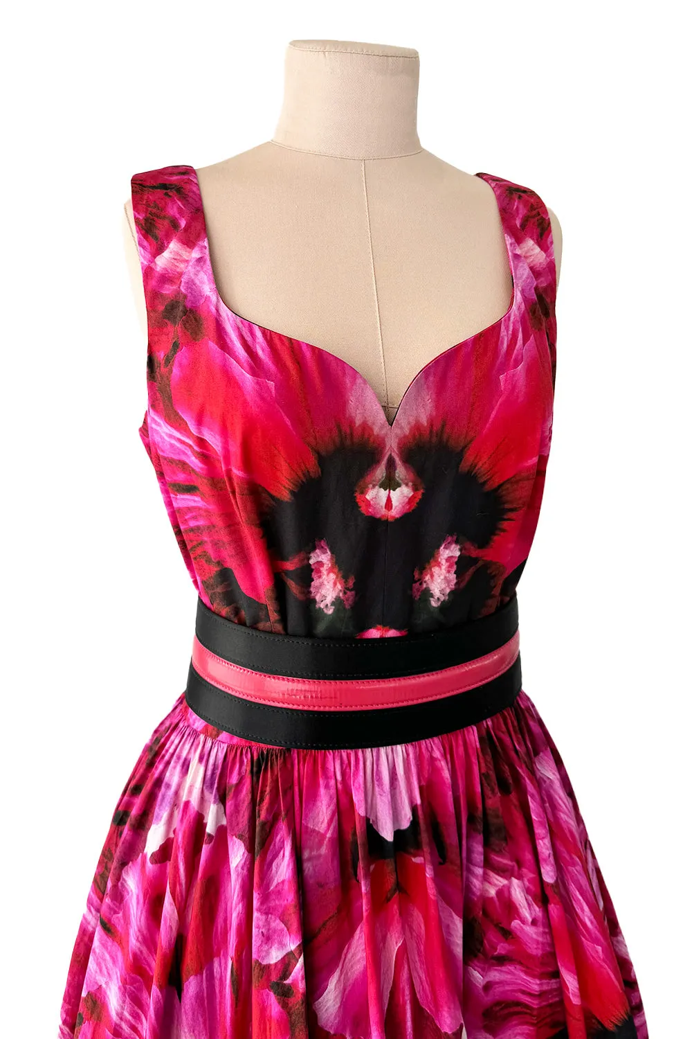 Beautiful Resort 2020 Alexander McQueen by Sarah Burton Floral Printed Cotton Dress w Belt