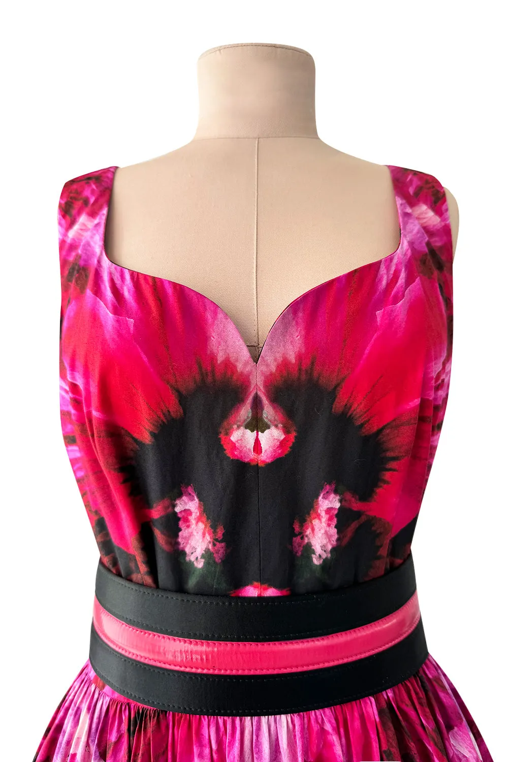 Beautiful Resort 2020 Alexander McQueen by Sarah Burton Floral Printed Cotton Dress w Belt