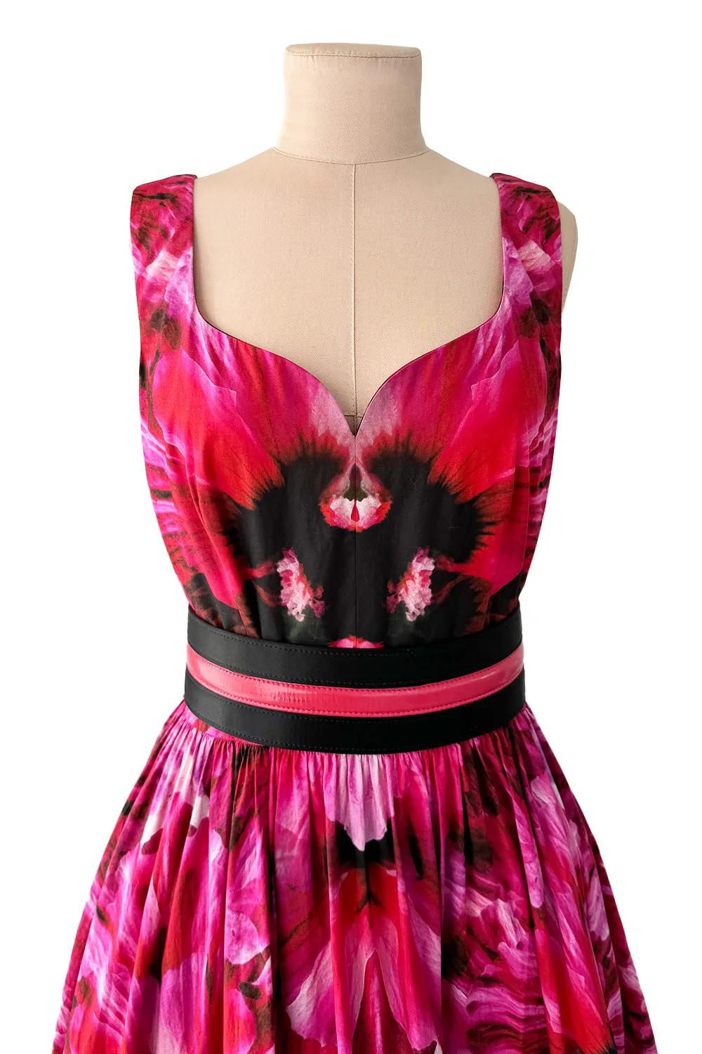 Beautiful Resort 2020 Alexander McQueen by Sarah Burton Floral Printed Cotton Dress w Belt