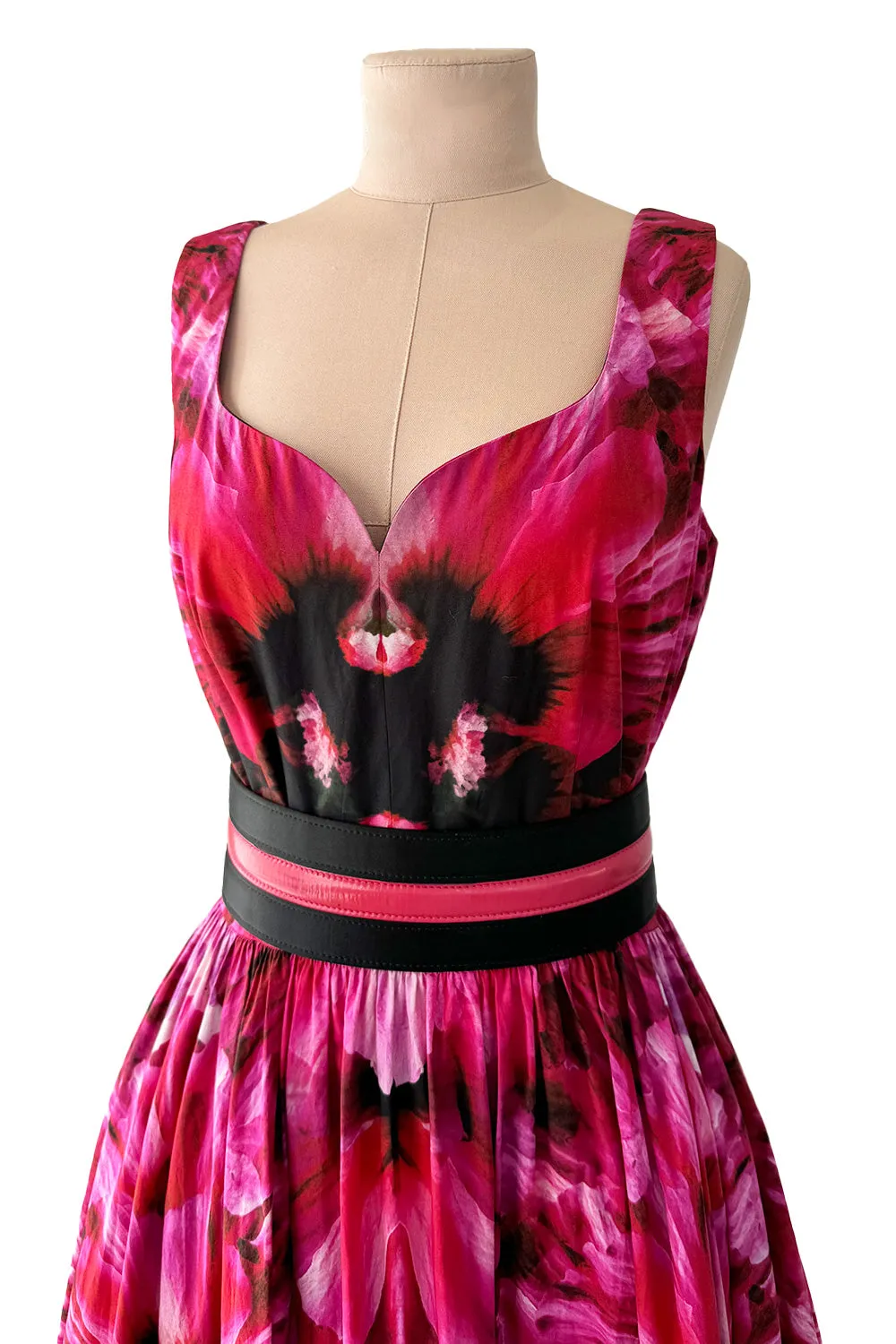 Beautiful Resort 2020 Alexander McQueen by Sarah Burton Floral Printed Cotton Dress w Belt