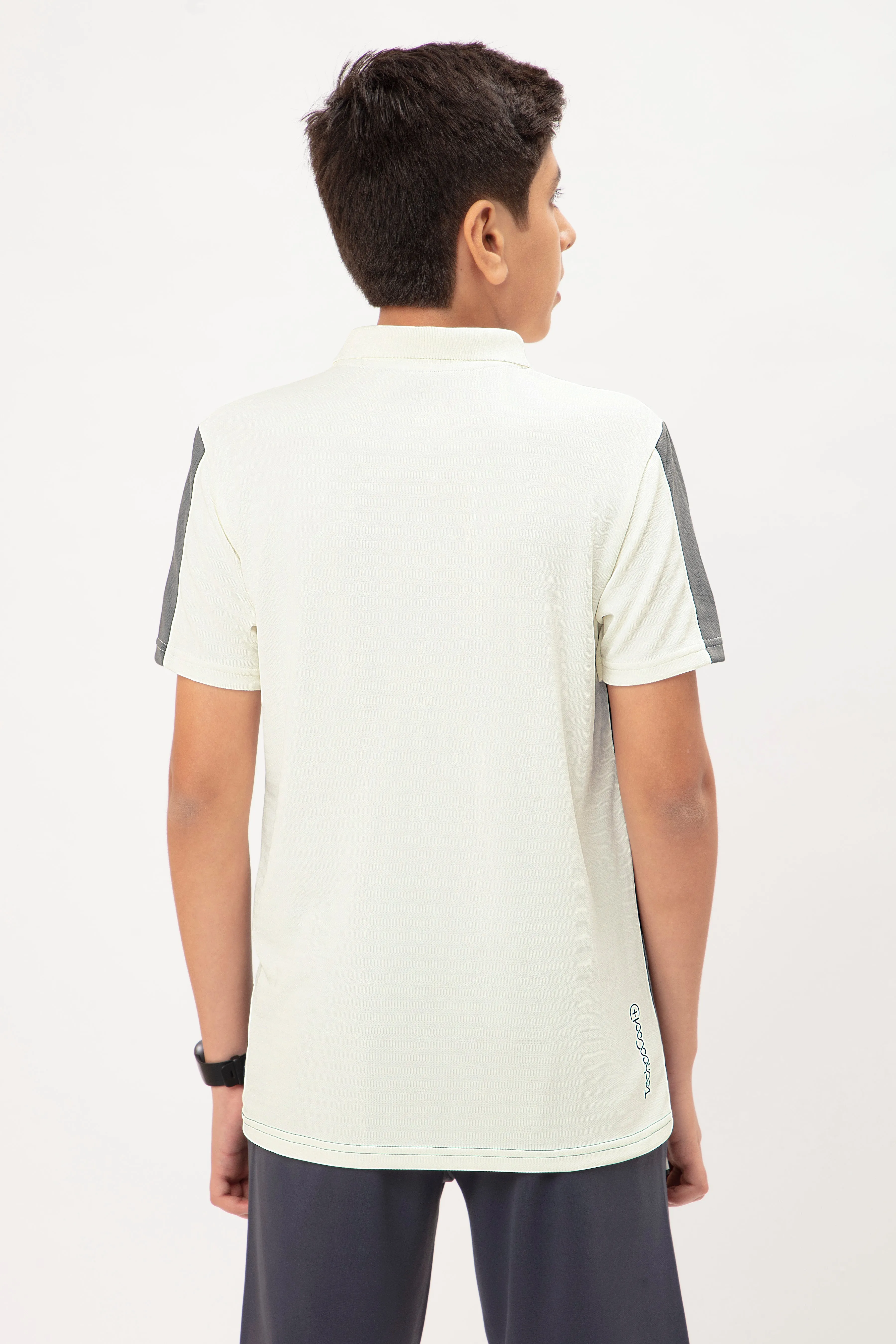 Boys Colorblock Slim Fit Polo T-shirt with TECHNO COOL 