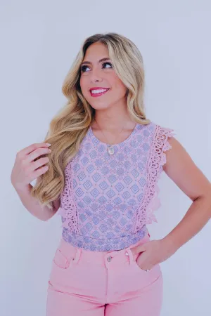 Cadence Crochet Lace Cropped Top - Light Pink