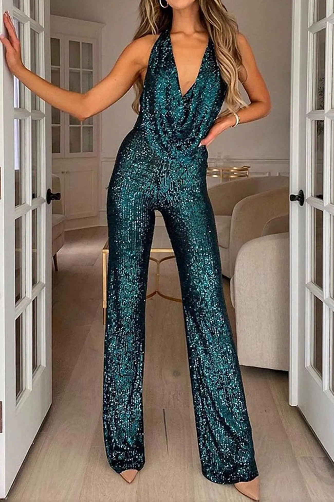 Claudia® | Fashionable and minimalist   jumpsuit