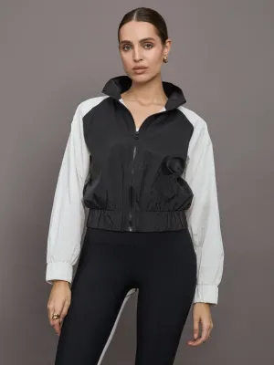 Colorblock Windbreaker - Black / Cloud Dancer
