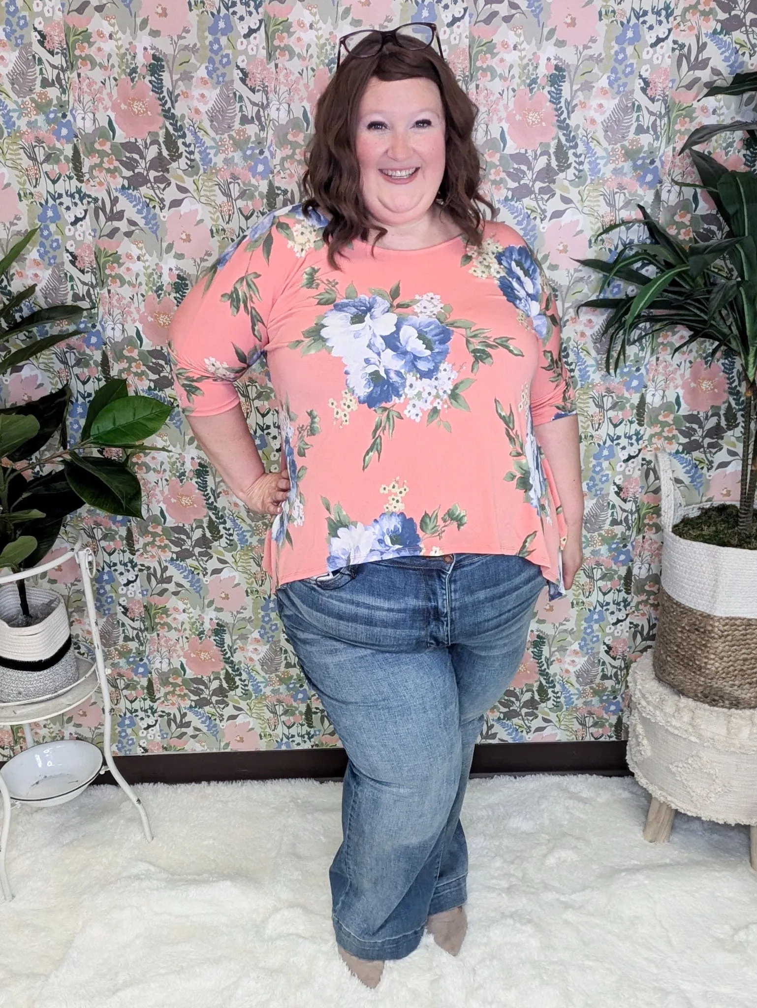 Constance Sharkbite Flowy Top in Apricot Floral