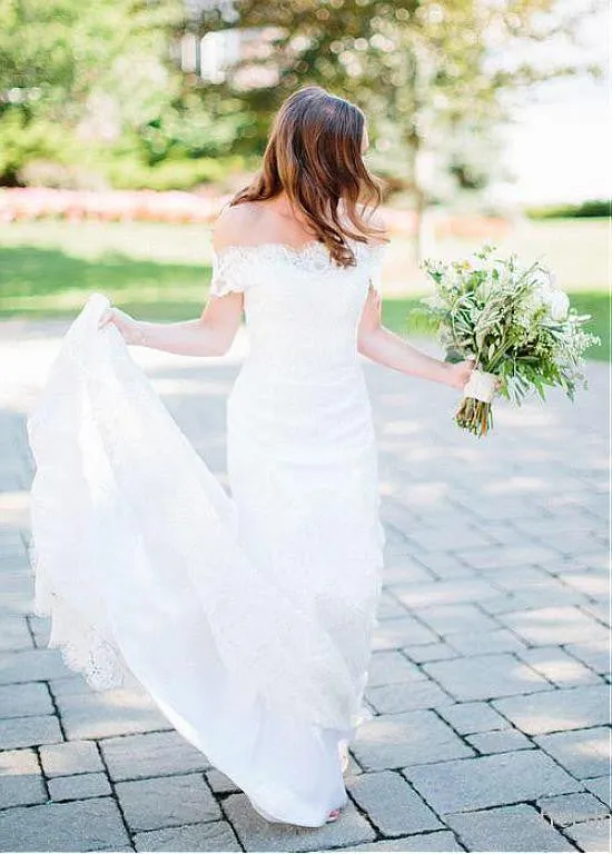 Delicate Lace Off-the-shoulder Neckline Mermaid Wedding Dresses With Lace Appliques