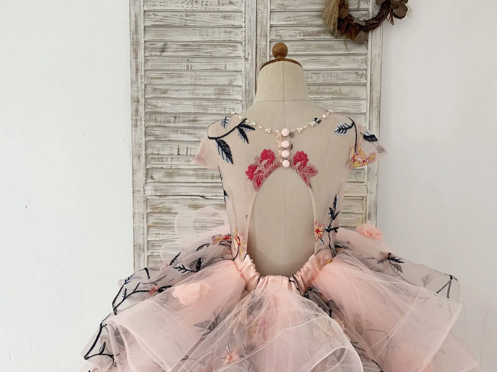 Embroidery Lace Tulle Cap Sleeves Keyhole Back Wedding Flower Girl Dress