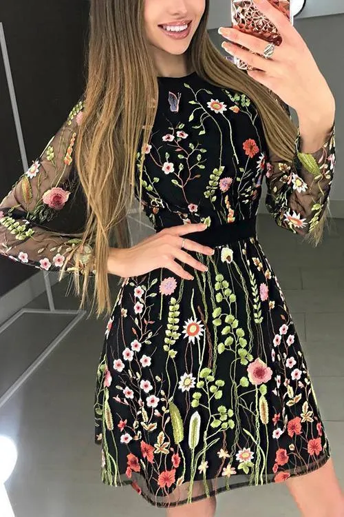 Embroidery O Neck Mini Dress