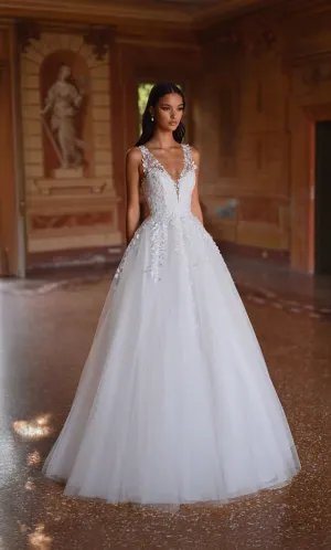 Formal Wear, Long, Tulle/lace, Plunging Neckline, Ball Gown, Illusion Back, Lace Appliques, Train