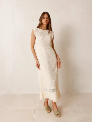 Indi & Cold Vestido Lace Midi