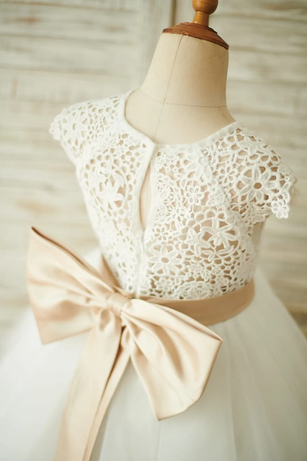 Ivory Lace Tulle Cap Sleeves Wedding Flower Girl Dress, Bow