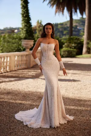Lace mermaid wedding dress | Custom fit wedding dresses | KatrinFAVOR
