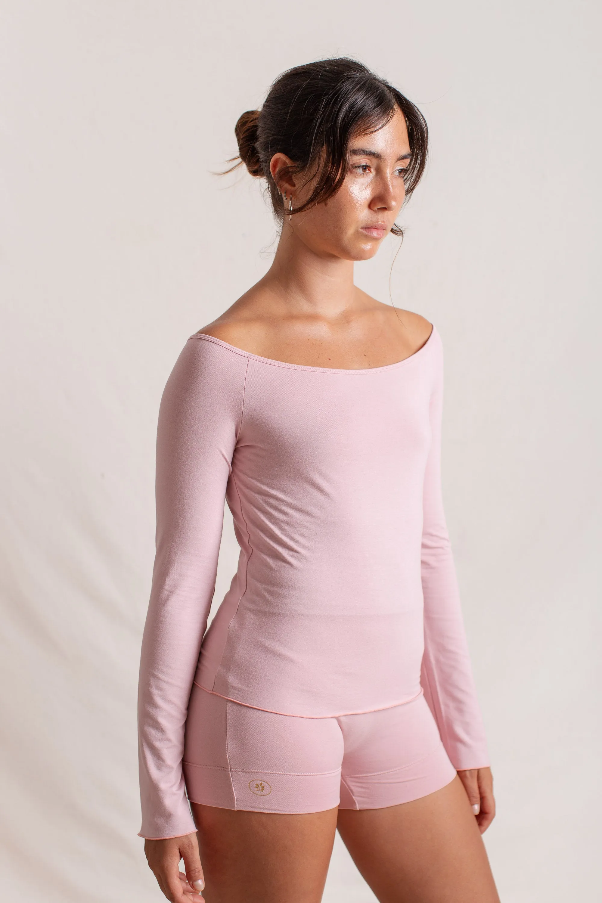 Layla Longsleeve Lotus
