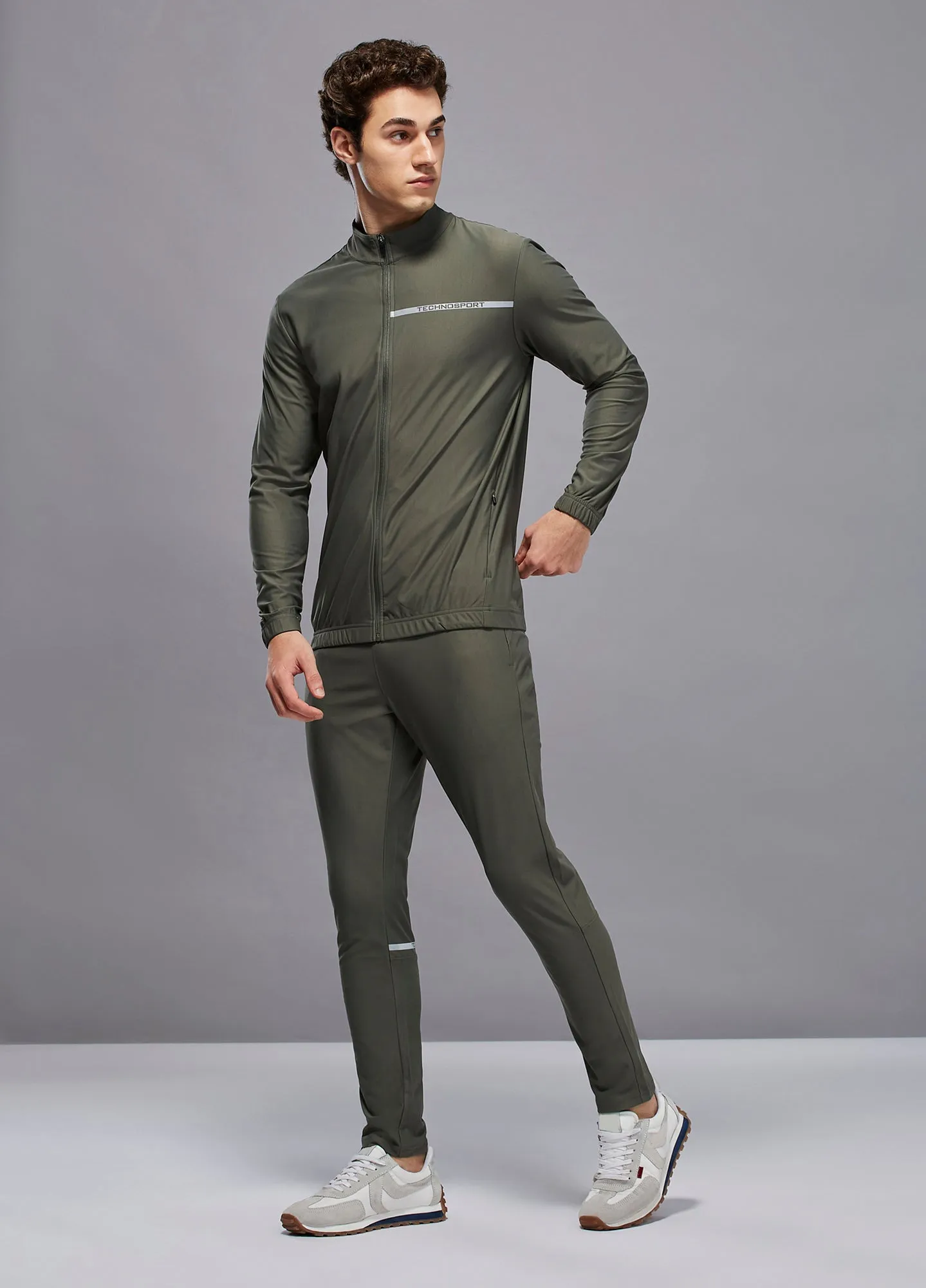 Men Solid Slim Fit Mock Tracksuits with DURACOOL 