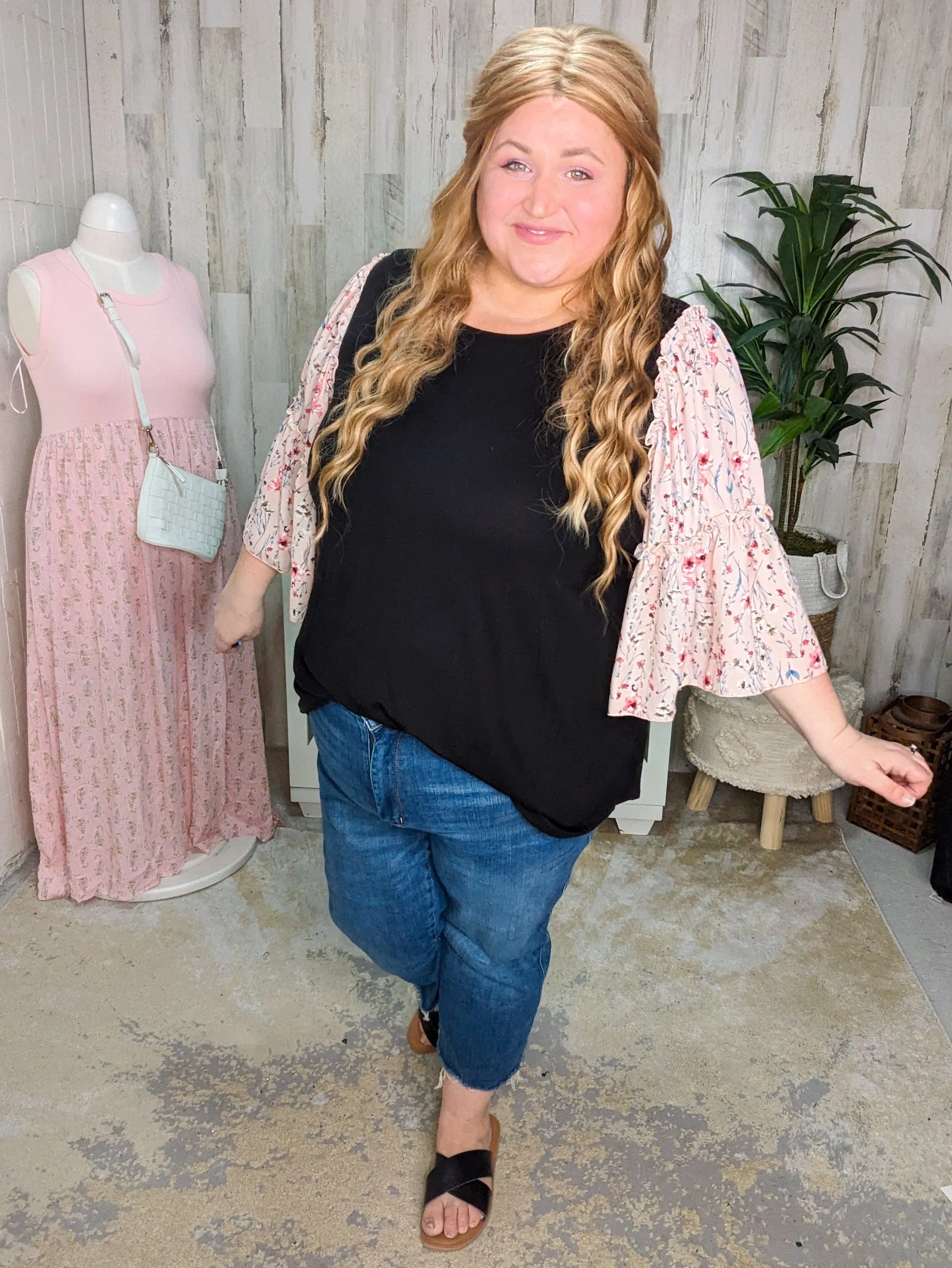 Meryl Floral Wide Sleeve Top in Black/Pink
