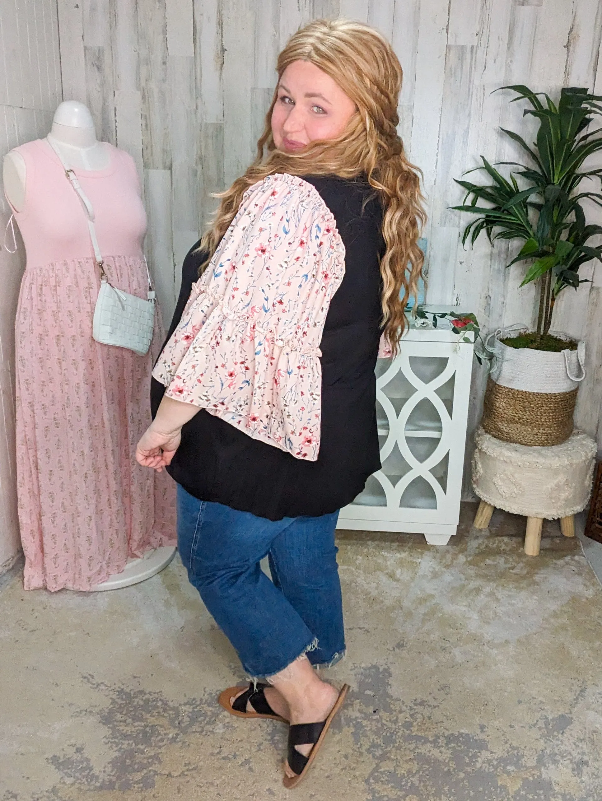 Meryl Floral Wide Sleeve Top in Black/Pink