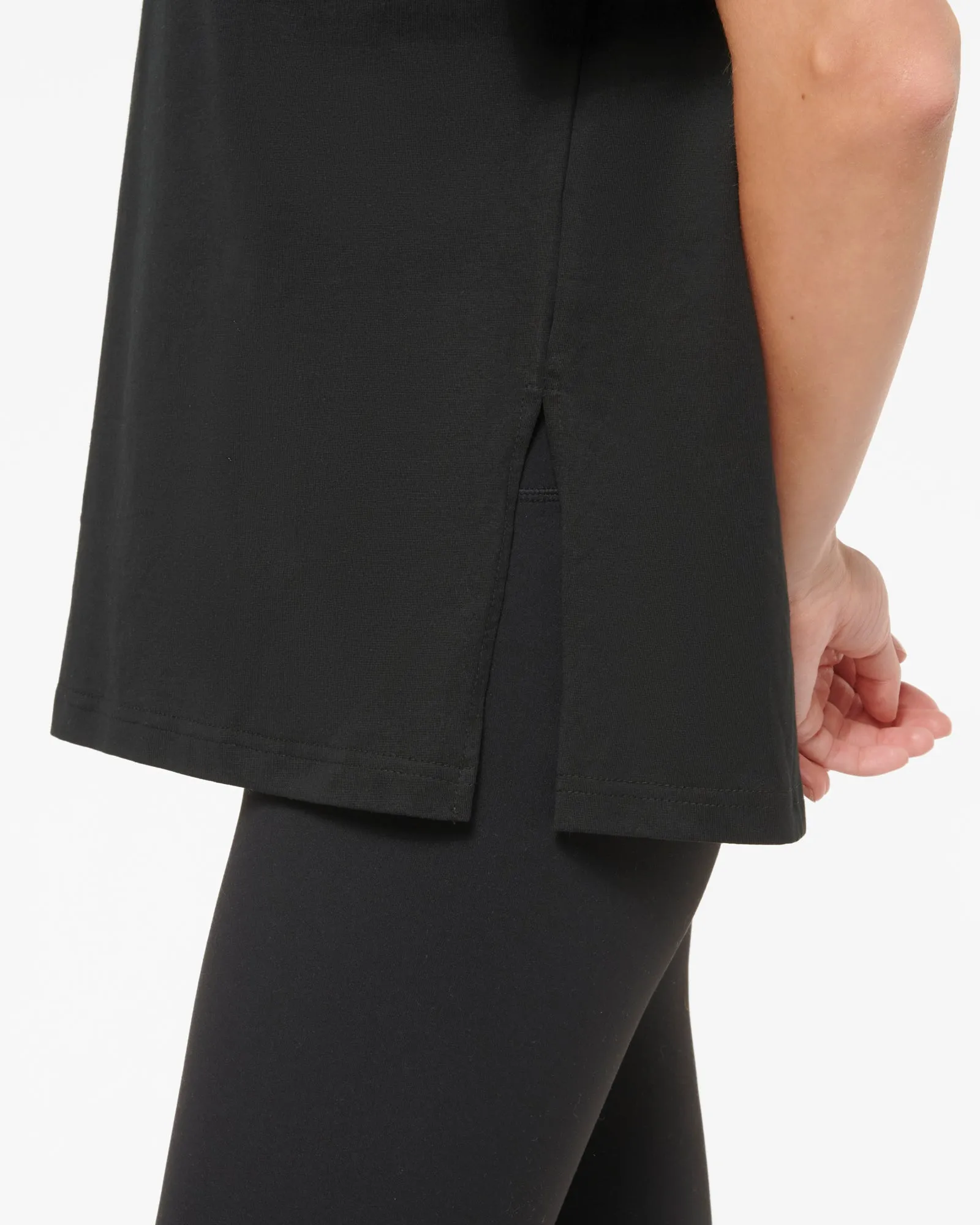 PARK RIDGE OVERSIZED SPLIT HEM TEE BLACK