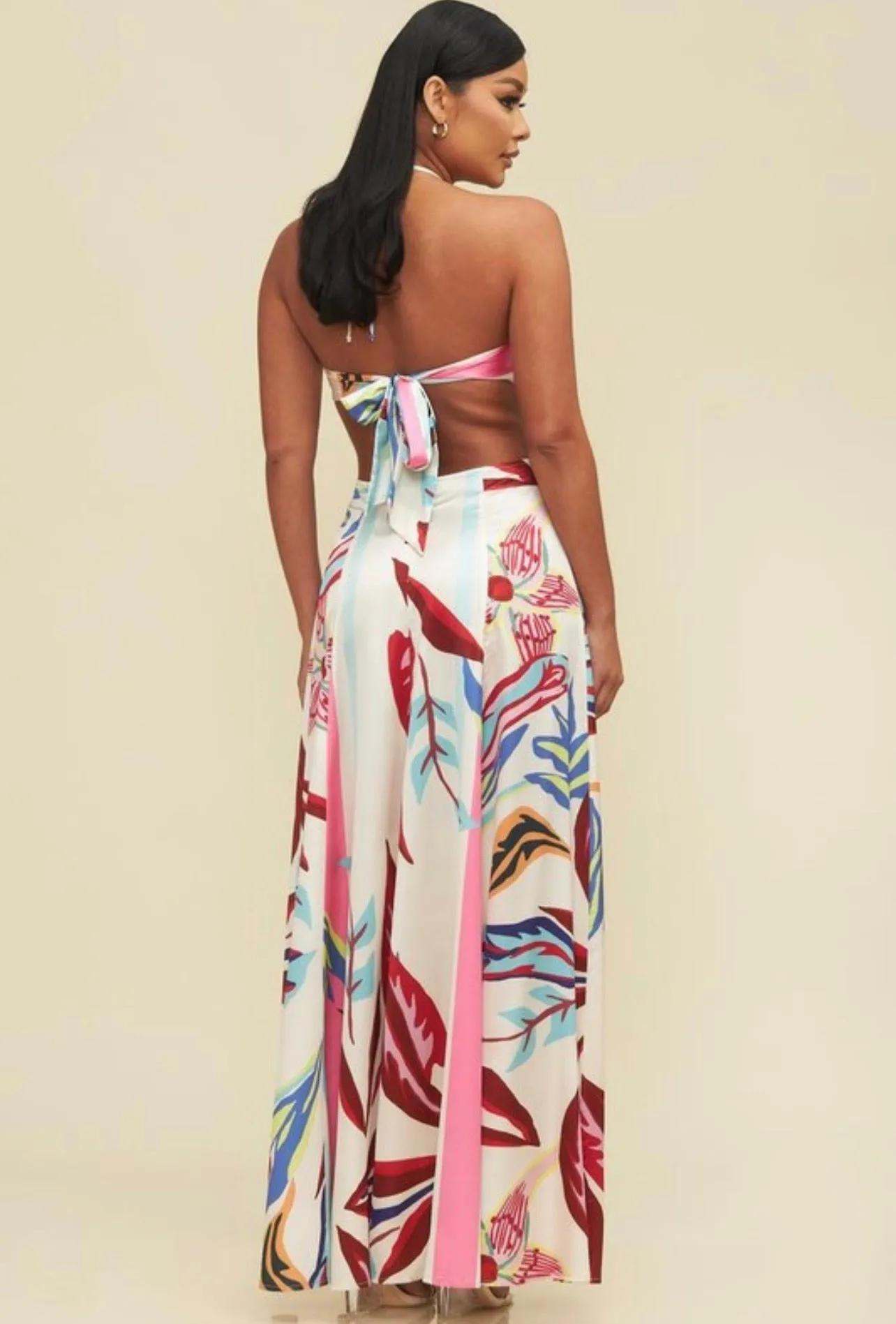 "LIZBETH" FLORAL HALTER NECK CUT OUT MAXI DRESS