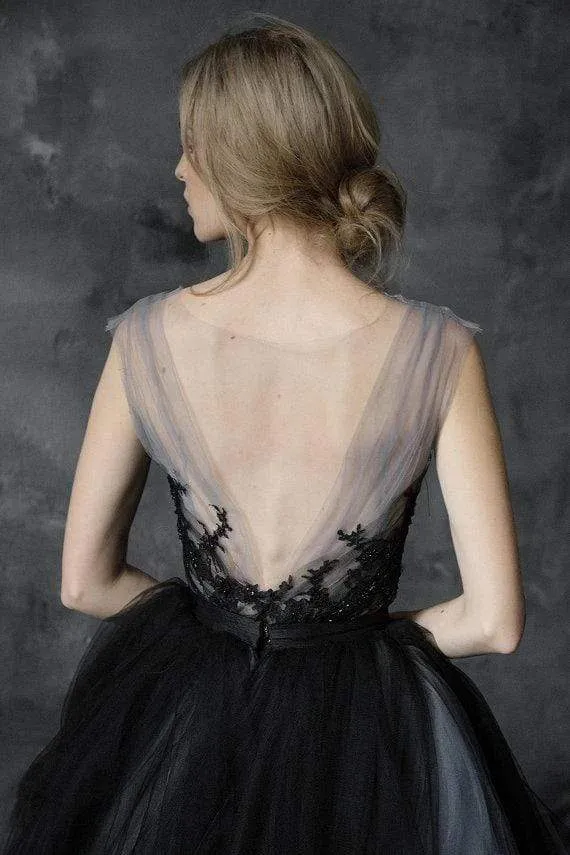 Roycebridal A-line Scoop Black Applique Soft Tulle Wedding Dress