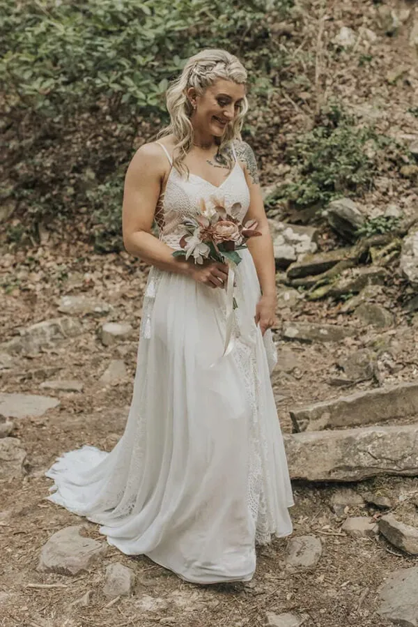 Roycebridal Bohemian A-line V-neck Lace Wedding Dresses, Beach Wedding Gowns, MW801