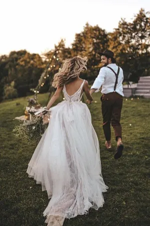 Roycebridal Boho Tulle Lace Sweep Train Wedding Dress Bridal Gown With Feather, MW524