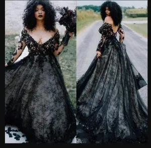 Roycebridal Plus size Gothic Black A Line Wedding Dress 2025 Sexy V Neck Long Sleeves Lace Bridal Gowns