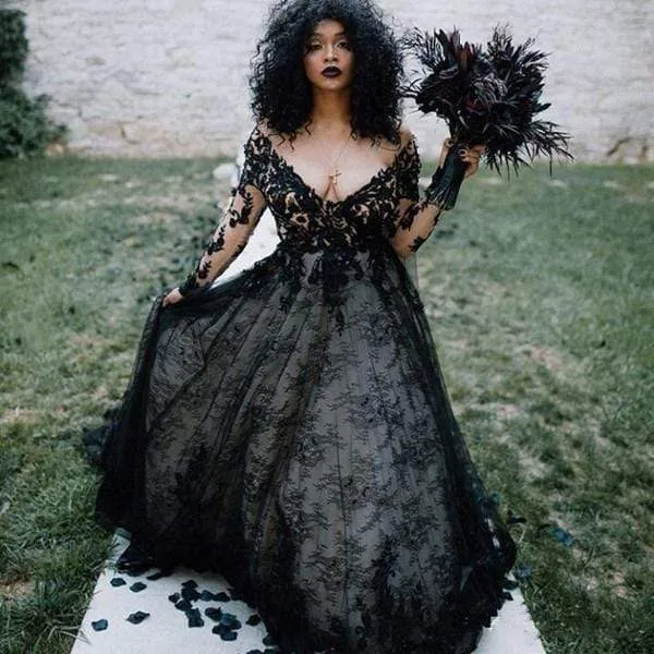 Roycebridal Plus size Gothic Black A Line Wedding Dress 2025 Sexy V Neck Long Sleeves Lace Bridal Gowns