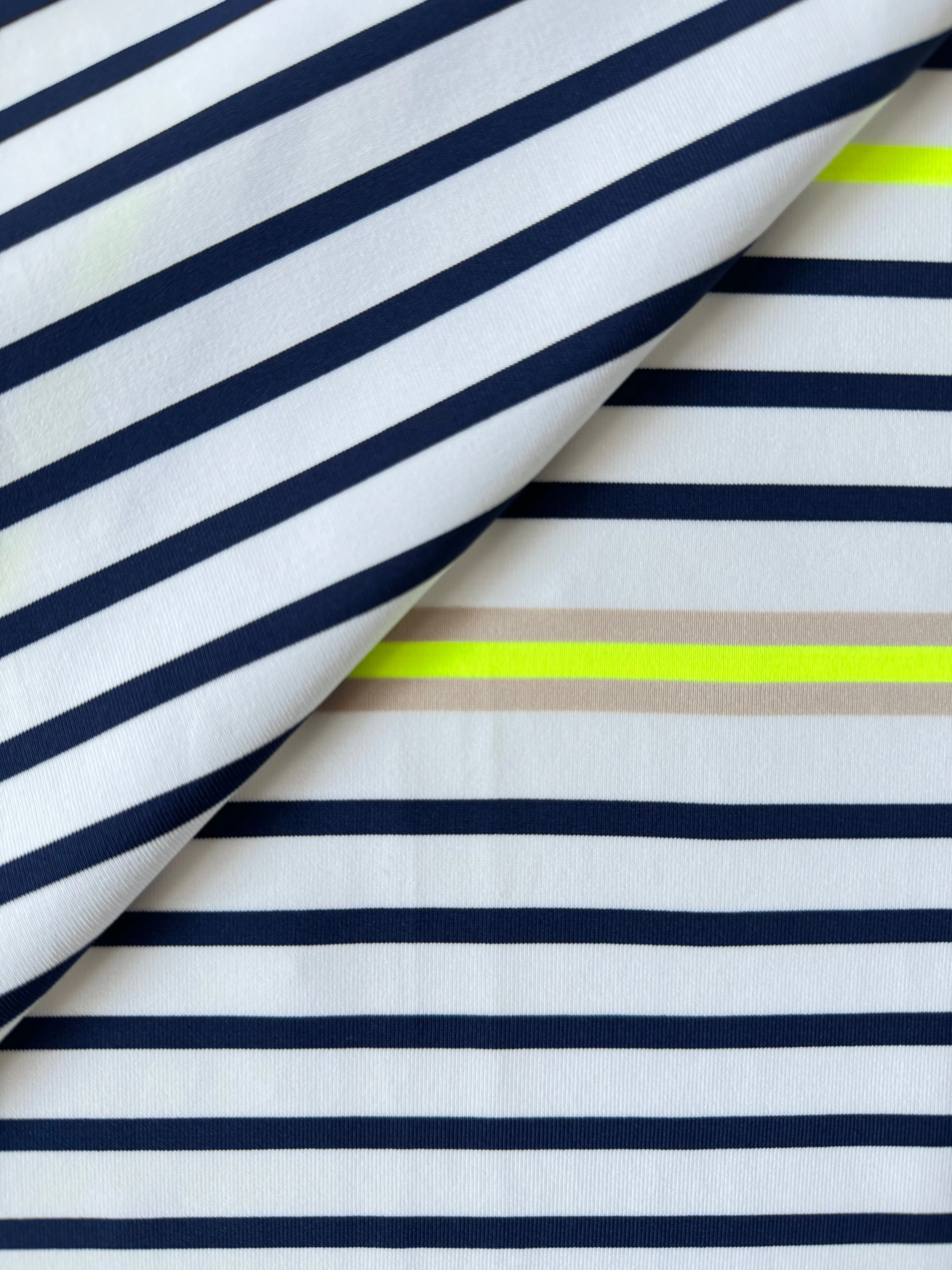 SARA | Tie Front Top
