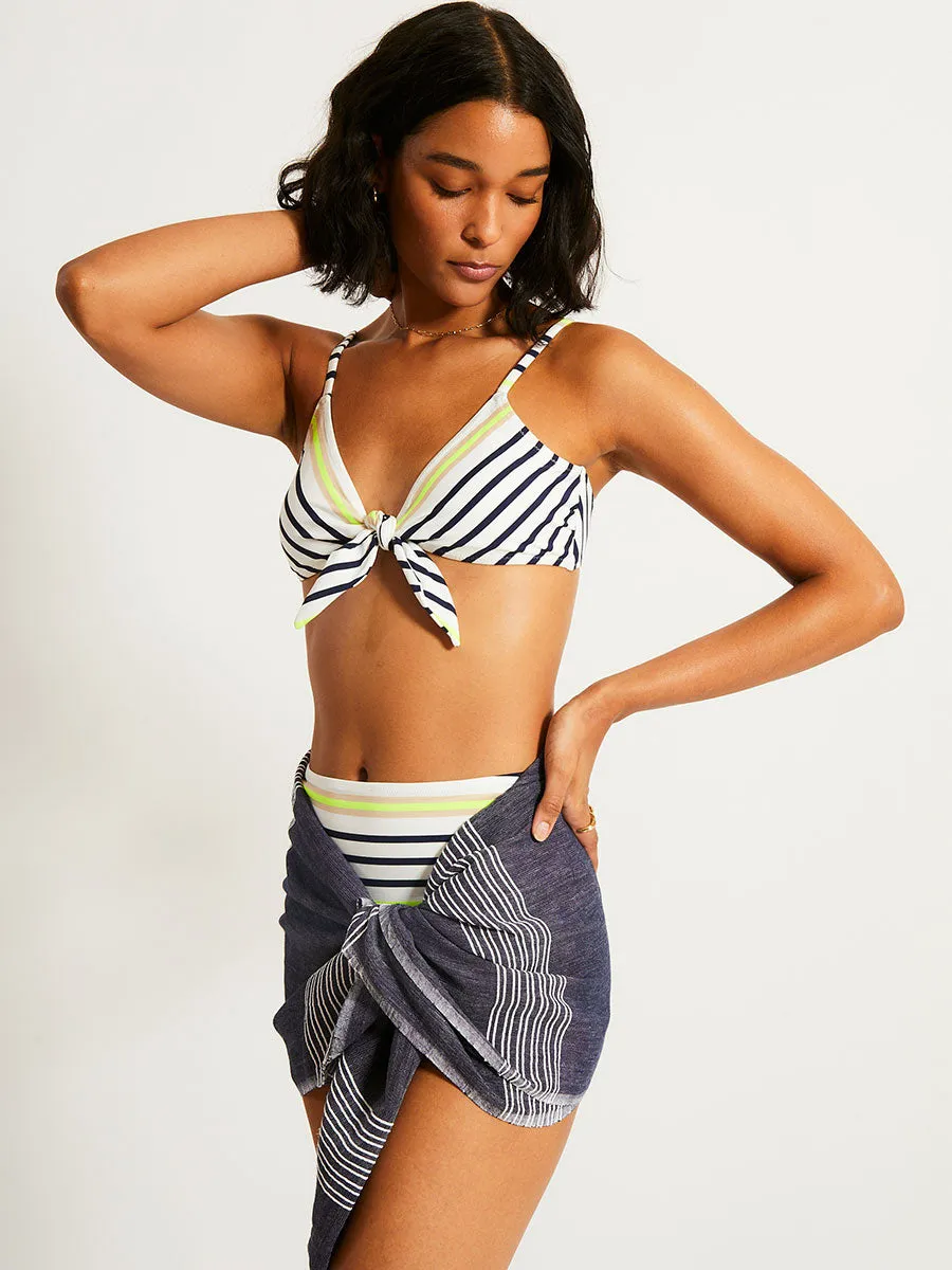 SARA | Tie Front Top