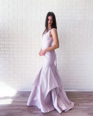 Sexy 2019 Mermaid Prom Dresses with Ruffles Sexy V-Neck Satin Prom Party Gowns