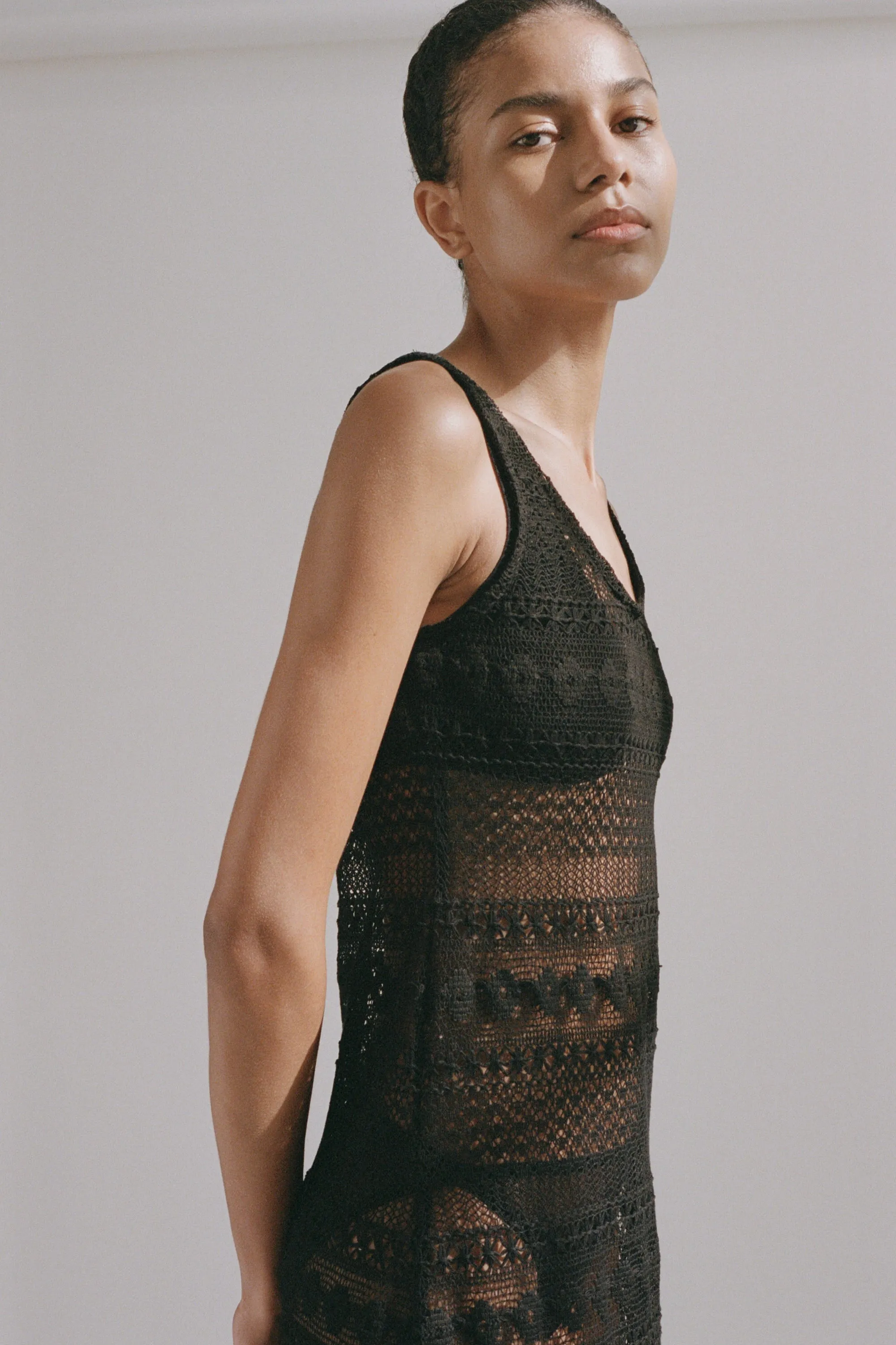 SIGRID LACE SLIP DRESS - BLACK