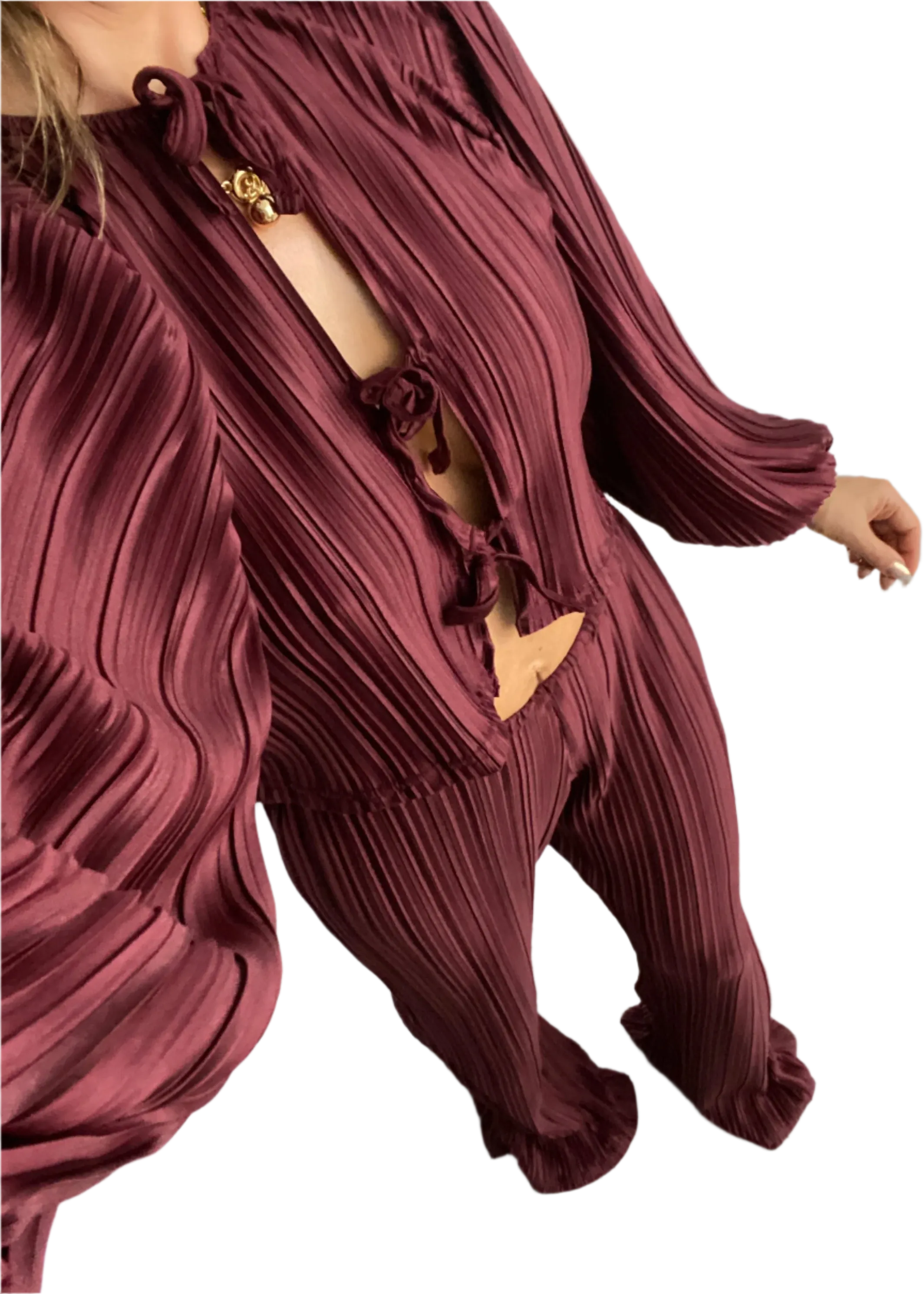 Skinny Waist Trousers in Burgundy Plisse