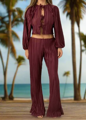 Skinny Waist Trousers in Burgundy Plisse
