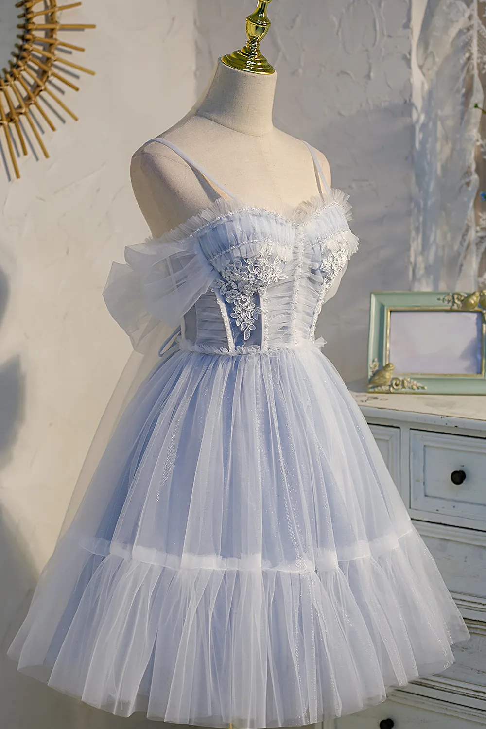 Spaghetti Straps Lace Appliques Tulle Princess Homecoming Dresses