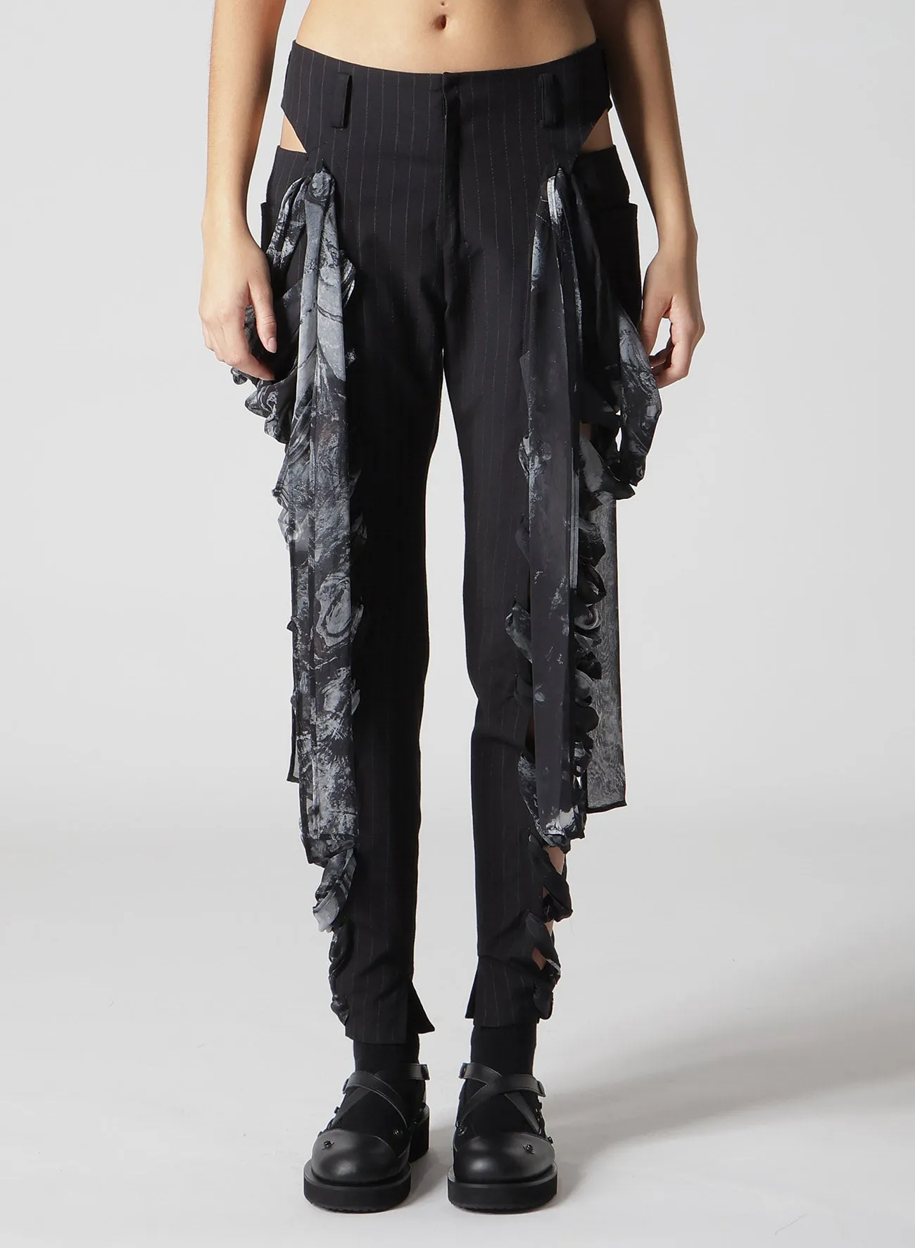 STRIPE RIBBON LACE-UP PANTS