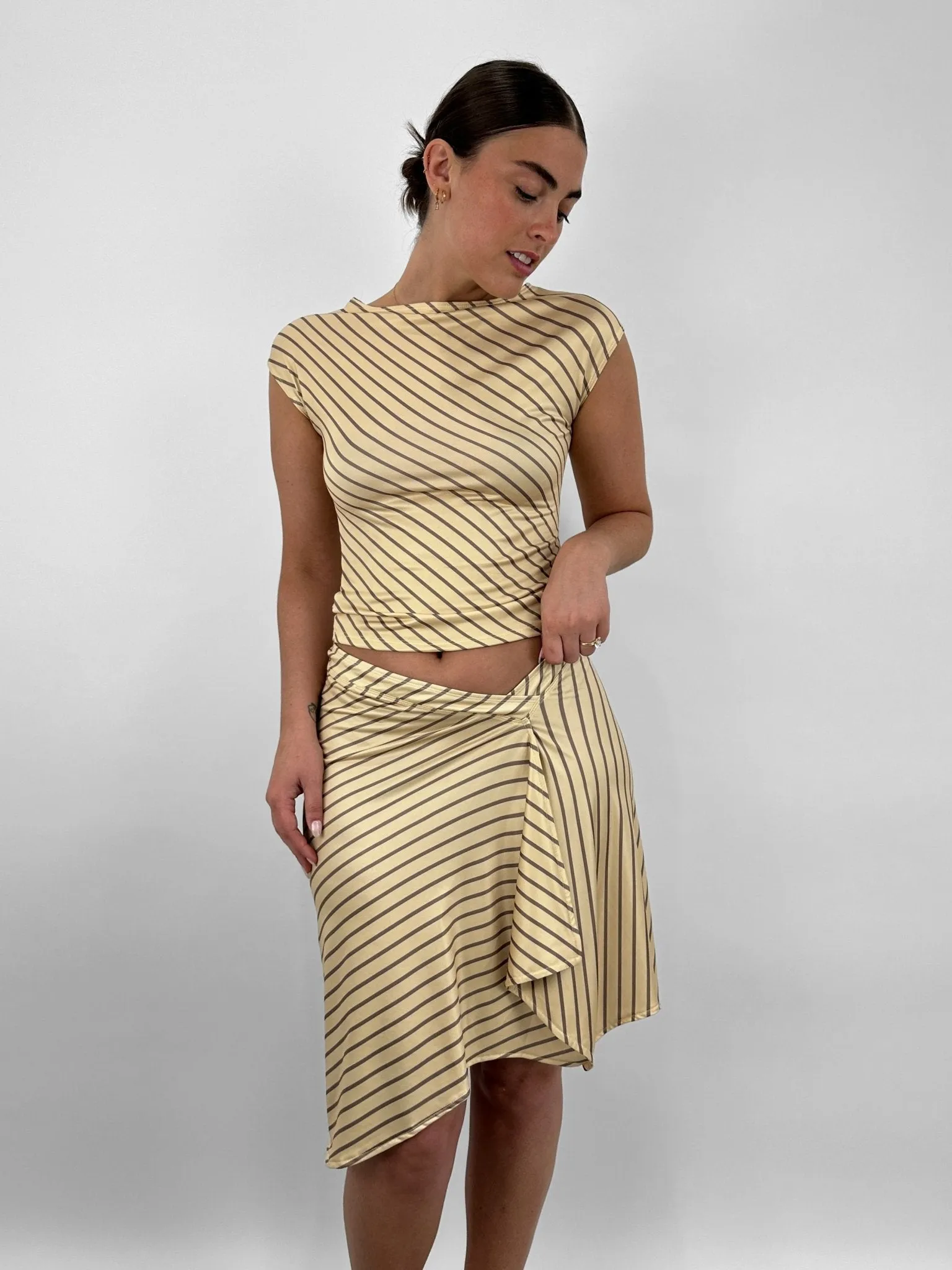 Striped V Front Ruffle Midi Skirt