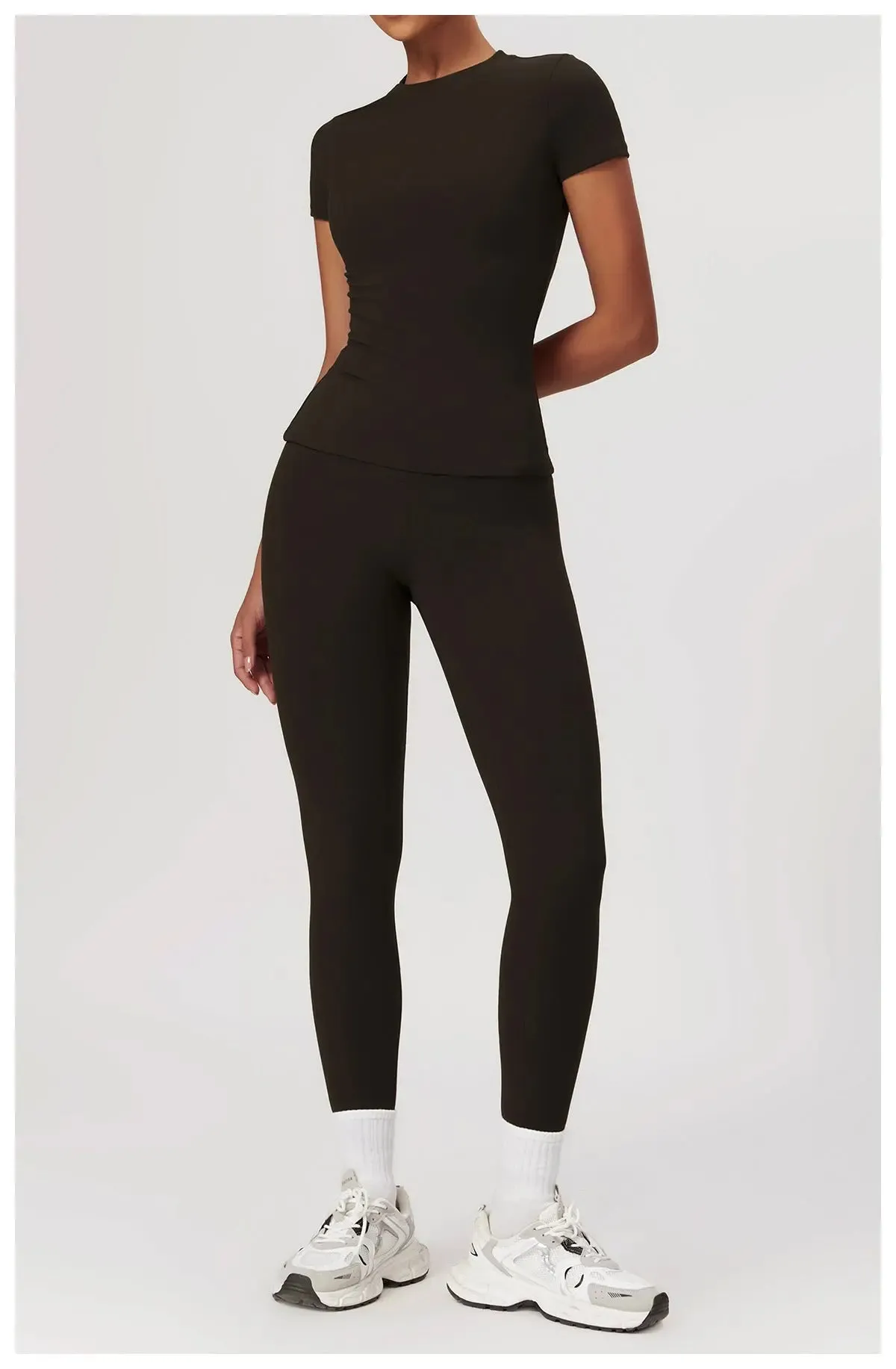 Tallis - Sculpting Active Fit Woman's Gym Set