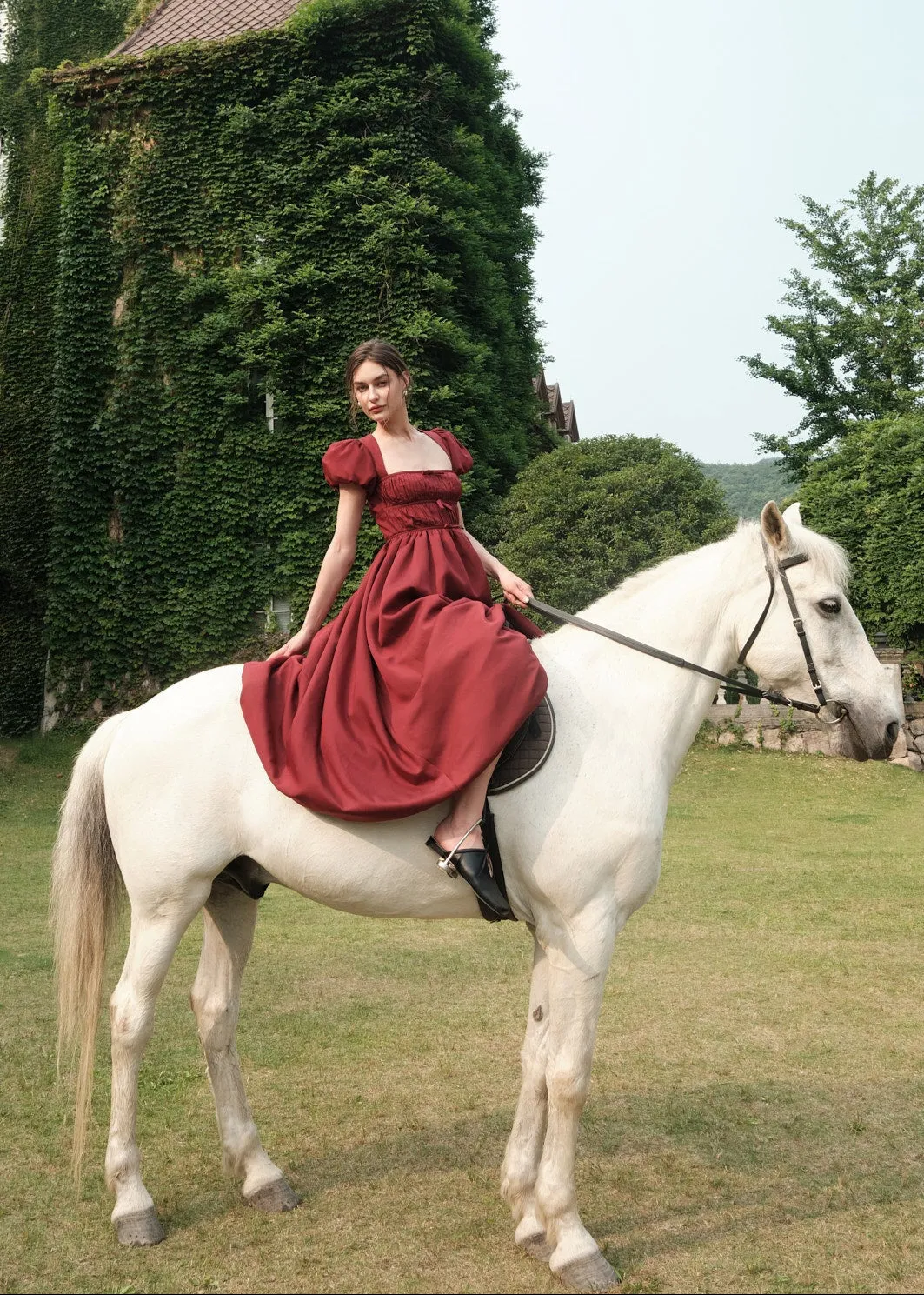 The Dauphine Maxi in Cabernet