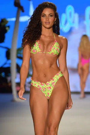 TI AMO - Ruffle Trim Seamless Triangle Top & Ruffle Trim Reversible Banded High Leg Wavy Back Bottom • Radiant Yellow Runway
