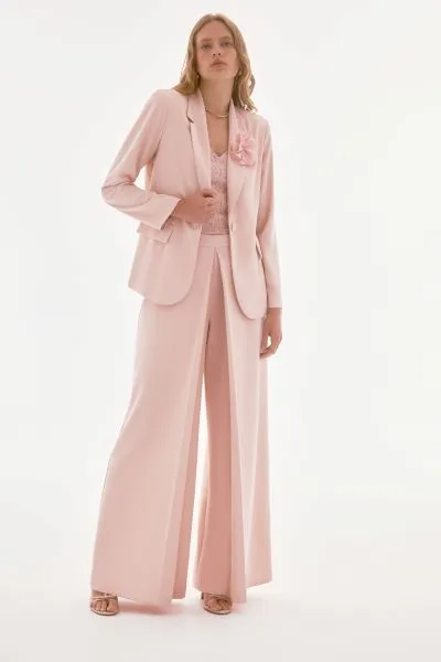 Tops, Jackets, Pants & Skirts 935