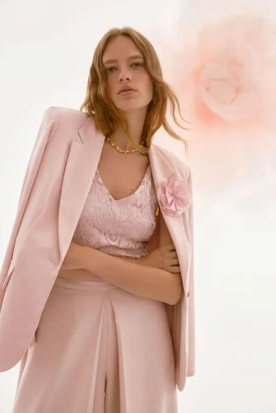 Tops, Jackets, Pants & Skirts 935