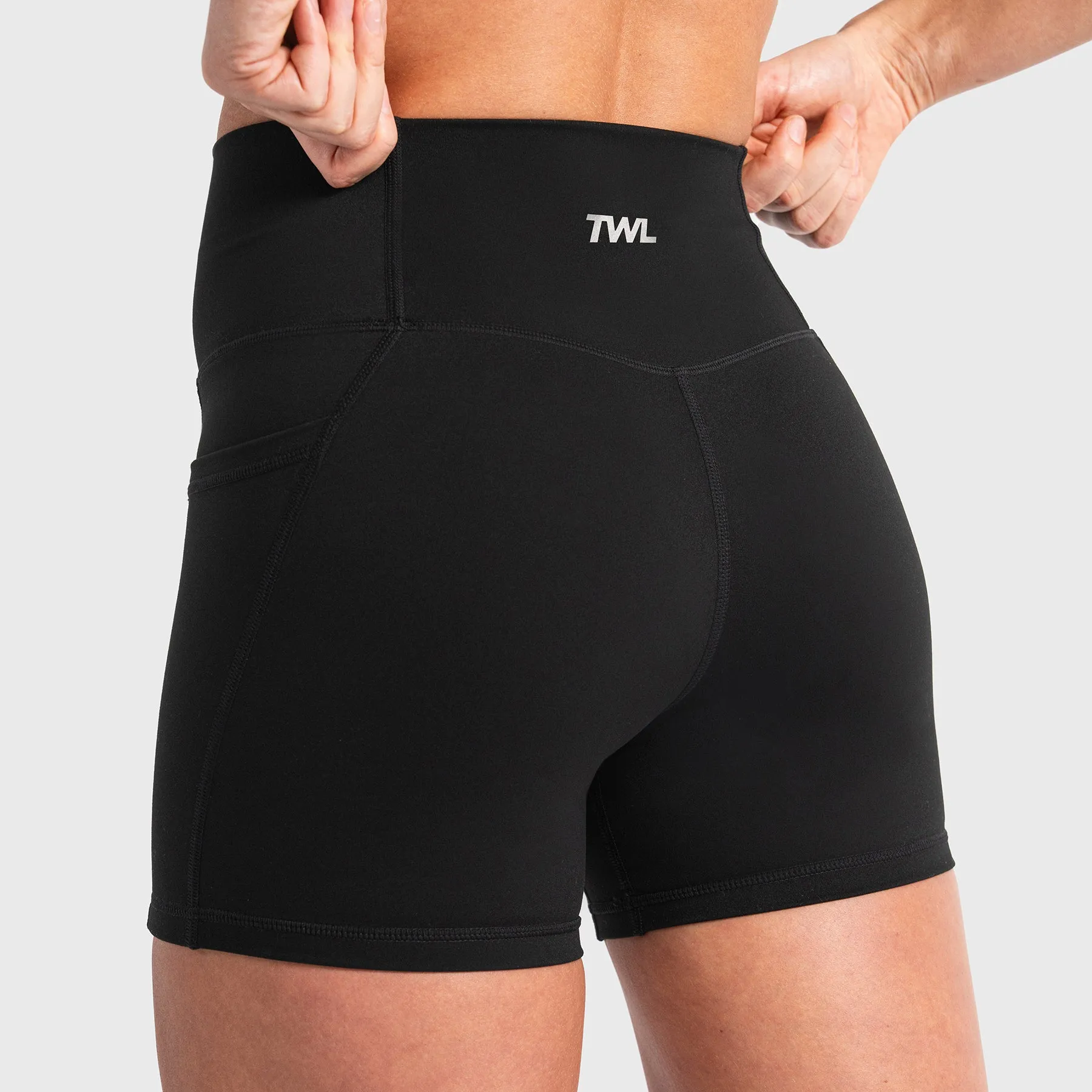 TWL - WOMEN'S REFINE SHORTS 4.5 INCH - BLACK