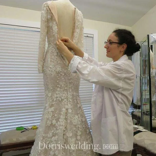 Vintage Long Sleeve 3D-floral Appliques Crystal Mermaid Wedding Dress - 715335