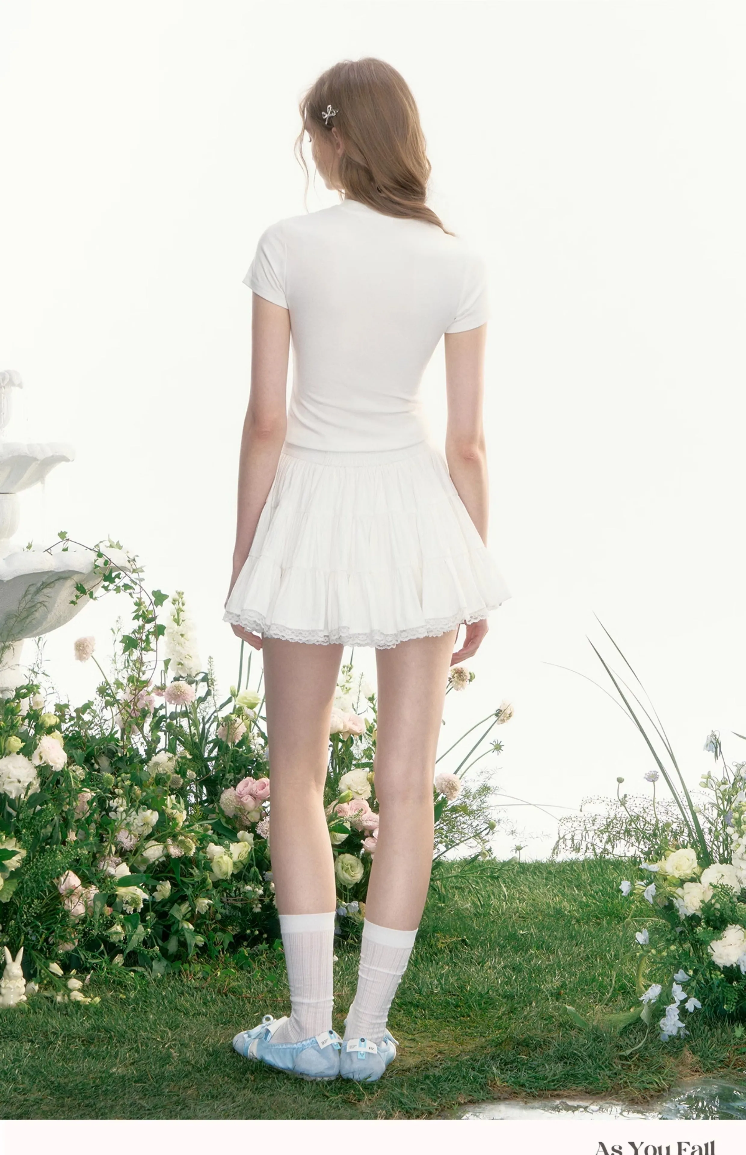 Voluminous Mini Skirt With Lace Trim