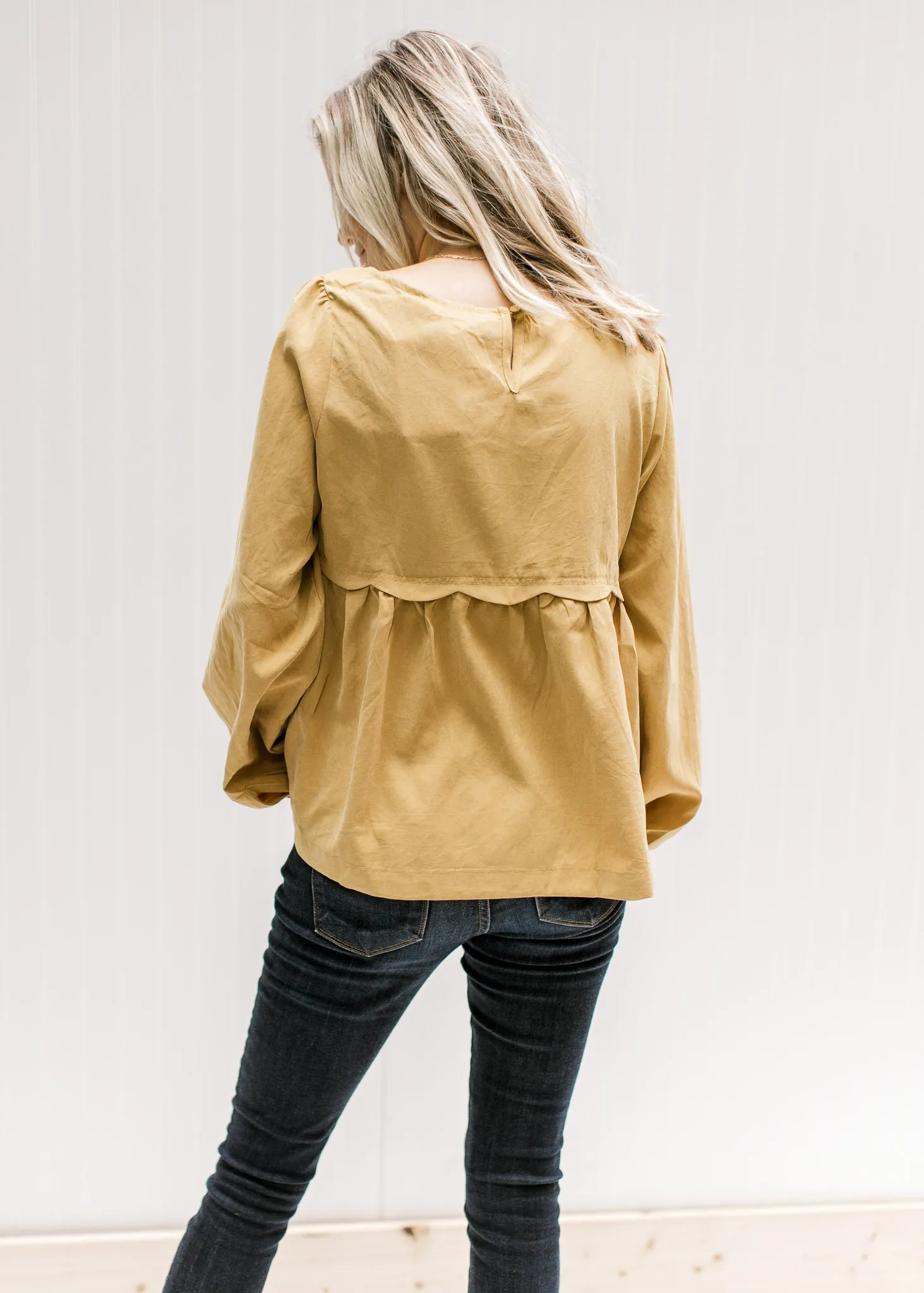 X Scallops of Gold Top